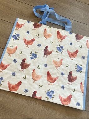 Homegoods TJMaxx Marshalls Chickens Floral Print Reusable Shopper Tote Bag NWOT